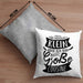 Große Cousine Kissen mit Füllung 40x40 Geschenk Verkündung Ich Bin Vielleicht Klein Aber Ich Bin Bald Eine Große Cousine Geschenkidee Nachwuchs (Grau) Grau Trendation