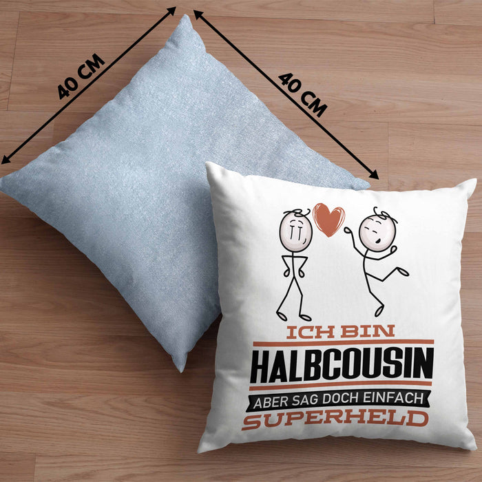 Halbcousin Geschenk Kissen mit Füllung 40x40 Ich Bin Halbcousin Aber Sag Doch Einfach Superheld Lustige Geschenkdiee für Halbcousin (Grau) Blau Trendation