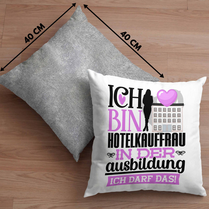 Hotelkauffrau Ausbildung Start Geschenk Kissen mit Füllung 40x40 Ich Bin Hotelkauffrau In Der Ausbildung Ich Darf Das Geschenkidee (Grau) Grau Trendation