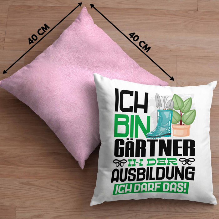 Gärtner Ausbildung Kissen mit Füllung 40x40 Geschenk Ich Bin Gärtner In Der Ausbildung Ich Darf Das Geschenkidee Spruch (Grau) Rosa Trendation