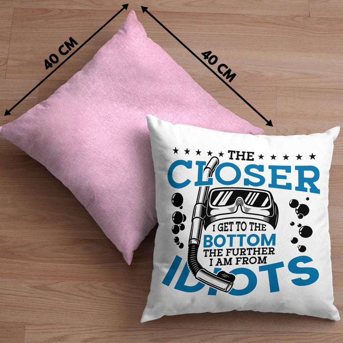 Taucher Geschenk Spruch Kissen mit Füllung 40x40 Tauchlehrer Geschenkidee Profi Taucher Humor (Grau) Rosa Trendation
