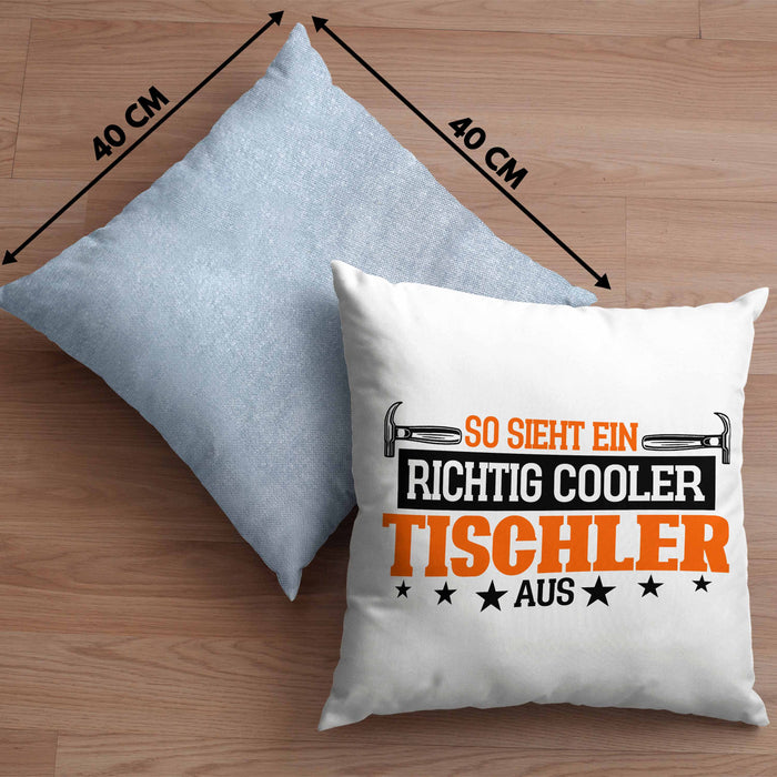 Kissen mit Füllung 40x40 Geschenk für Tischler Spruch So Sieht Ein Richtige Cooler Tischler Aus (Grau) Blau Trendation