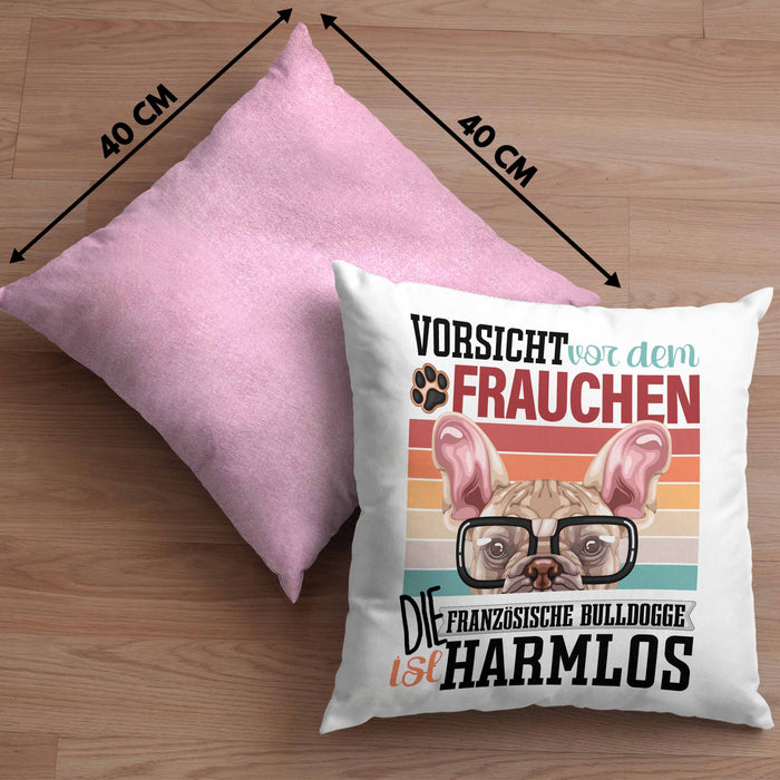 Französische Bulldogge Besitzerin Frauchen Kissen mit Füllung 40x40 Geschenk Lustiger Spruch Geschenkidee Vorsicht Vor Dem Frauchen (Grau) Rosa Trendation