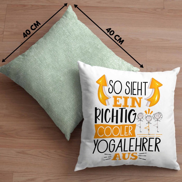 So Sieht Ein Richtig Cooler Yogalehrer Aus Geschenk Kissen mit Füllung 40x40 Lustiger Spruch Geschenkidee (Grau) Grün Trendation