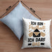 Postbote Geschenk Kissen mit Füllung 40x40 Spruch Ich Bin Postbote Ich Darf Das (Grau) Blau Trendation