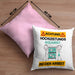 Aquarist Kissen mit Füllung 40x40 Geschenk Lustiger Spruch Geschenkidee für Aquarist Achtung Hochleistungs Aquarist Bei Der Arbeit (Grau) Rosa Trendation