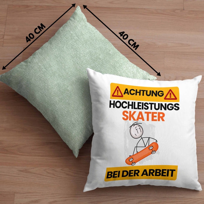 Skater Kissen mit Füllung 40x40 Geschenk Lustiger Spruch Geschenkidee für Skater Achtung Hochleistungs Skater Bei Der Arbeit (Grau) Grün Trendation