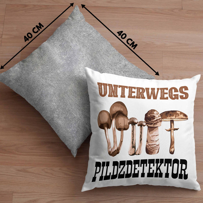 Pilzsammler Geschenk Kissen mit Füllung 40x40 Pilze Sammeln Geschenkidee Pilzsucher Pilzliebhaber Spruch (Grau) Grau Trendation