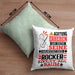 Rocker Geschenk Kissen mit Füllung 40x40 Lustiger Spruch Erheben Sie Sich Der Rocker Betritt den Raum (Grau) Grün Trendation