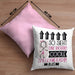Spielkameradin Geschenk Kissen mit Füllung 40x40 Lustig Geschenkidee für Spielkameradin Geburtstag So Sieht Eine Richtig Coole Spielkameradin Aus Frauen Spruch (Grau) Rosa Trendation