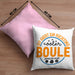Boule Kissen mit Füllung 40x40 "So Sieht Ein Richtig Cooler Boule Spieler Aus" Kissen mit Füllung 40x40 - Geschenk für Boule-Fans mit Spruch (Grau) Rosa Trendation