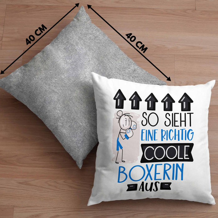 Boxerin Geschenk Kissen mit Füllung 40x40 Lustig Geschenkidee für Boxerin Geburtstag So Sieht Eine Richtig Coole Boxerin Aus Frauen Spruch (Grau) Grau Trendation