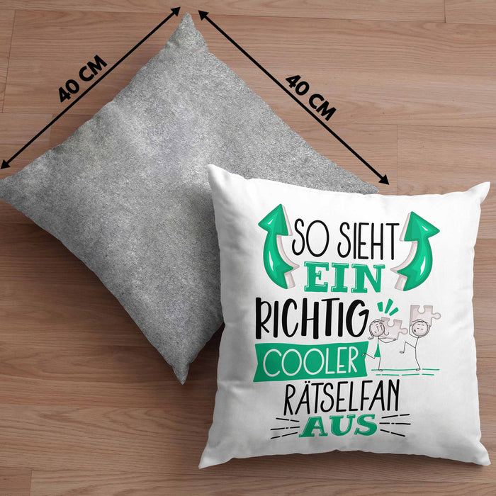 Rätselfan Kissen mit Füllung 40x40 So Sieht Ein Richtig Cooler Rätselfan Aus Geschenk Lustiger Spruch Geschenkidee (Grau) Grau Trendation
