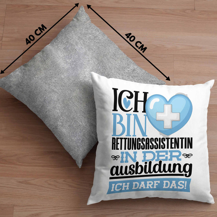 Rettungsassistentin Ausbildung Start Geschenk Kissen mit Füllung 40x40 Ich Bin Rettungsassistentin In Der Ausbildung Ich Darf Das Geschenkidee (Grau) Grau Trendation