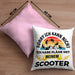 Scooter Roller Fahrer Geschenk Kissen mit Füllung 40x40 Scooterfahrer Geschenkidee Scooting Geschenkidee Jungs Profi Scooterfahrer Pro Grafik Stunts (Grau) Rosa Trendation