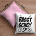 Bassist Kissen mit Füllung 40x40 Geschenk Bass-Spieler Geschenkidee Basst Scho ! (Grau) Rosa Trendation