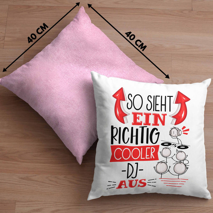 DJ Kissen mit Füllung 40x40 Geschenk So Sieht Ein RIchtig Cooler DJ Aus Geschenkidee Lustiger Spruch Geburtstag (Grau) Rosa Trendation