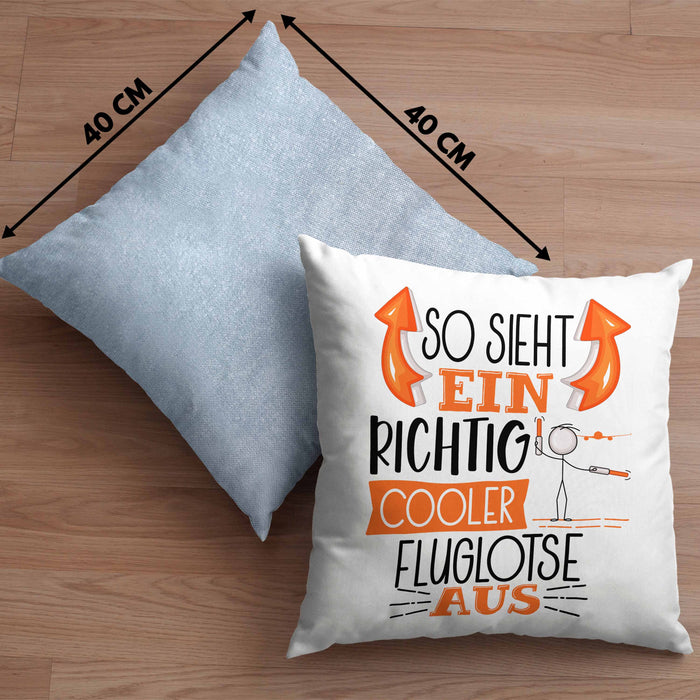 Fluglotse Kissen mit Füllung 40x40 Geschenk So Sieht Ein Richtig Cooler Fluglotse Aus Geschenkidee Spruch Lustig (Grau) Blau Trendation