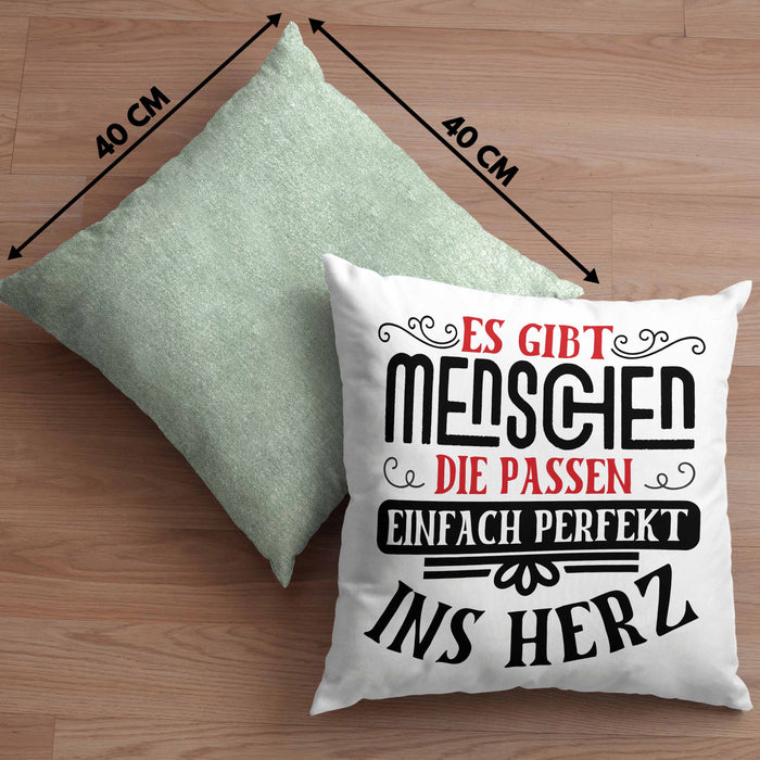 Liebste Person Geschenk Kissen mit Füllung 40x40 Es Gibt Menschen Die Passen Einfach Perfekt Ins Herz Geschenkidee Beste Freundin (Grau) Grün Trendation
