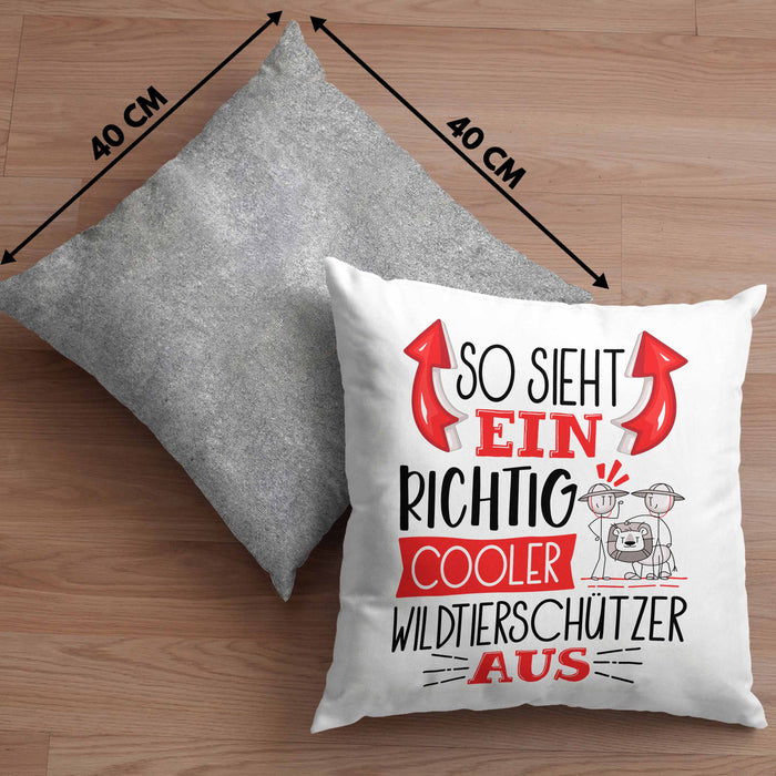 Wildtierschützer Kissen mit Füllung 40x40 So Sieht Ein Richtig Cooler Wildtierschützer Aus Geschenk Lustiger Spruch Geschenkidee (Grau) Grau Trendation