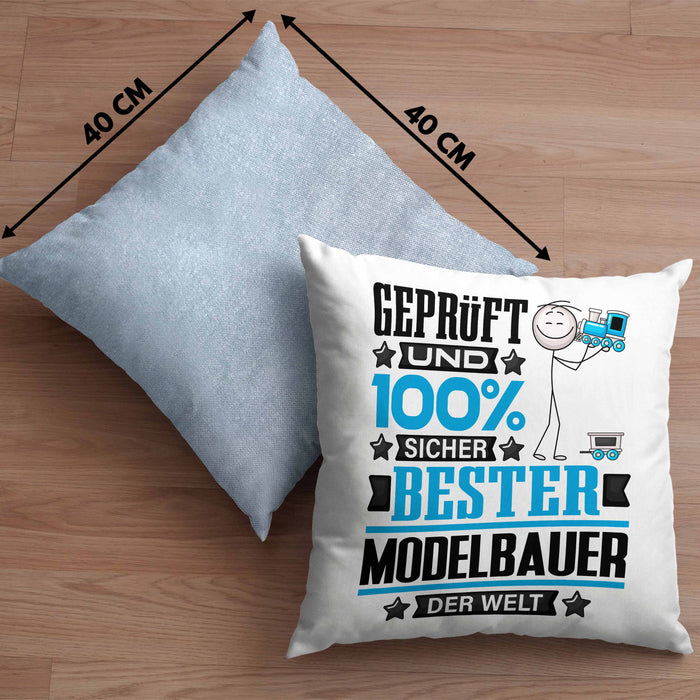 Modelbauer Geschenk Lustiger Spruch für Modelbauer Geschenkidee Bester Modelbauer Der WeltKissen mit Füllung 40x40 (Grau) Blau Trendation