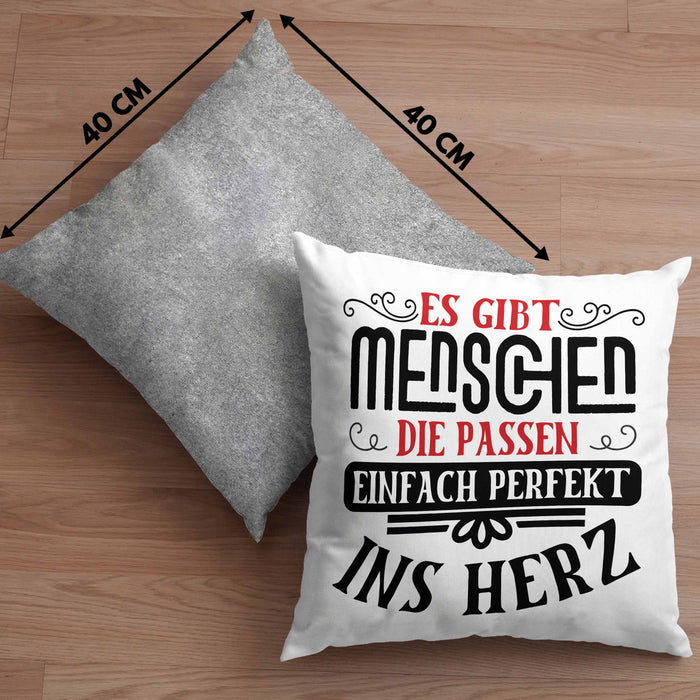 Liebste Person Geschenk Kissen mit Füllung 40x40 Es Gibt Menschen Die Passen Einfach Perfekt Ins Herz Geschenkidee Beste Freundin (Grau) Grau Trendation
