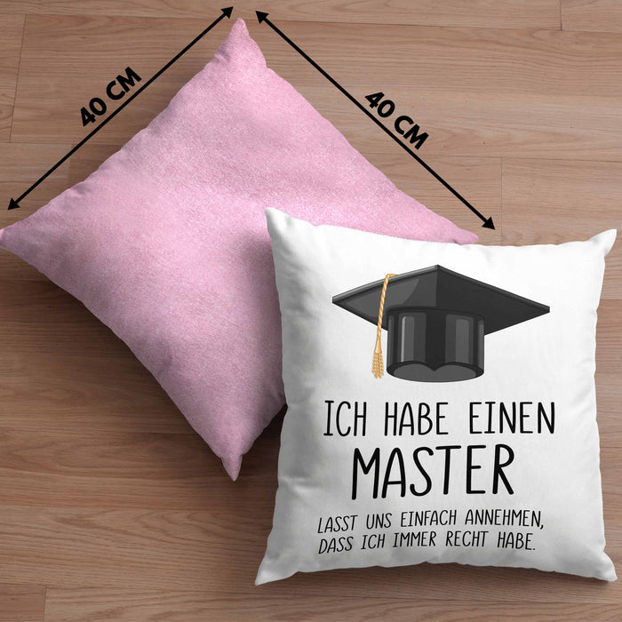 Master Bestanden Geschenk Abschluss Kissen mit Füllung 40x40 Spruch Master Graduation Bestandene Prüfung Geschenkidee (Grau) Rosa Trendation