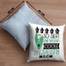 Spezialistin Geschenk Kissen mit Füllung 40x40 Lustig Geschenkidee für Spezialistin Geburtstag So Sieht Eine Richtig Coole Spezialistin Aus Frauen Spruch (Grau) Blau Trendation