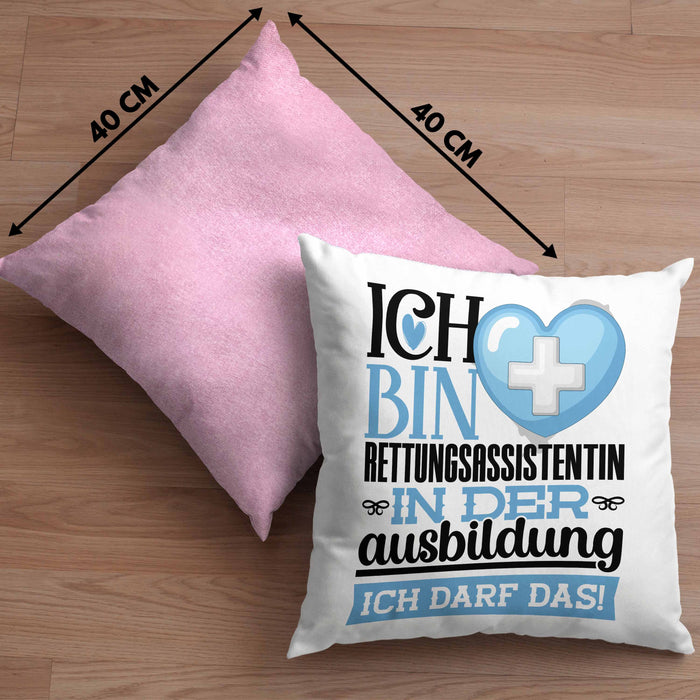 Rettungsassistentin Ausbildung Start Geschenk Kissen mit Füllung 40x40 Ich Bin Rettungsassistentin In Der Ausbildung Ich Darf Das Geschenkidee (Grau) Rosa Trendation