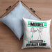 Model Kissen mit Füllung 40x40 Geschenk für Model Der Mann Der Alles Kann Geschenkidee zum Geburtstag (Grau) Blau Trendation