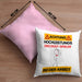 Discgolf-Spieler Kissen mit Füllung 40x40 Geschenk Lustiger Spruch Geschenkidee für Discgolf-Spieler Achtung Hochleistungs Discgolf-Spieler Bei Der Arbeit (Grau) Rosa Trendation