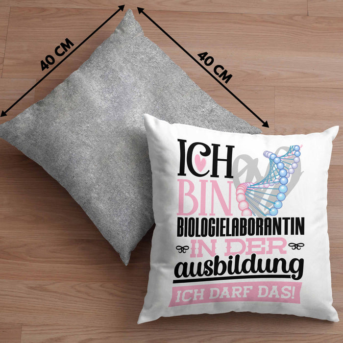 Biologielaborantin Ausbildung Start Geschenk Kissen mit Füllung 40x40 Ich Bin Biologielaborantin In Der Ausbildung Ich Darf Das Geschenkidee (Grau) Grau Trendation