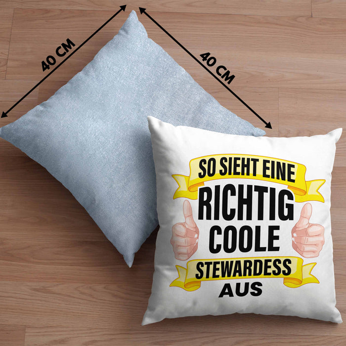 Stewardess Kissen mit Füllung 40x40 Geschenk für Stewardessin Lustiger Spruch Lustig Flugbegleiterin Sprüche (Grau) Blau Trendation