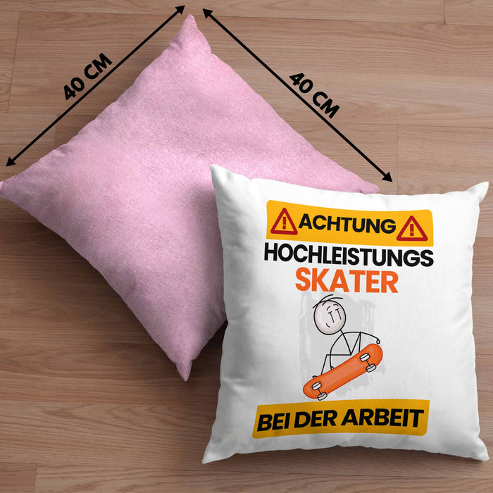 Skater Kissen mit Füllung 40x40 Geschenk Lustiger Spruch Geschenkidee für Skater Achtung Hochleistungs Skater Bei Der Arbeit (Grau) Rosa Trendation