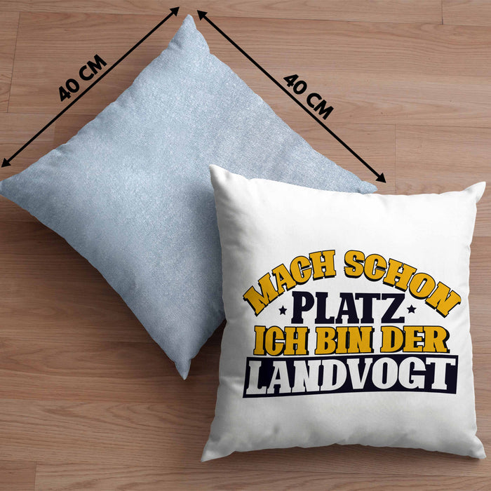 Landvogt Kissen mit Füllung 40x40 Geschenk Lustiger Spruch Mach Schon Platz Ich Bin Der Landvogt Geschenkidee Geburtstag (Grau) Blau Trendation