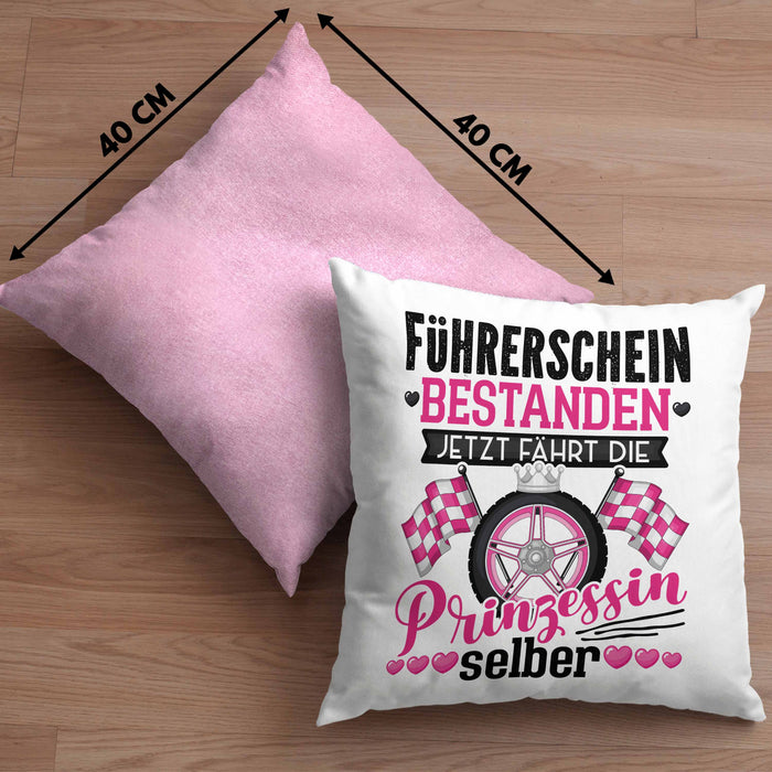 Führerschein Bestanden Geschenk Kissen mit Füllung 40x40 Bestandener Führerschein Jetzt Fährt Die Prinzessin Selber Motorrad Bike Fahrschule (Grau) Rosa Trendation