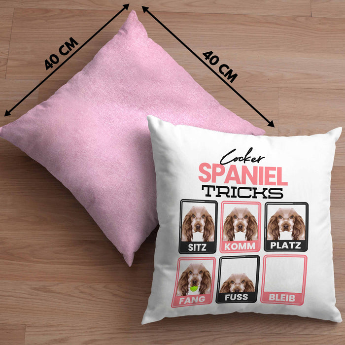 Cocker Spaniel Besitzer Kissen mit Füllung 40x40 Geschenk Lustiger Spruch Geschenkidee Cocker Spaniel Tricks Bleib (Grau) Rosa Trendation