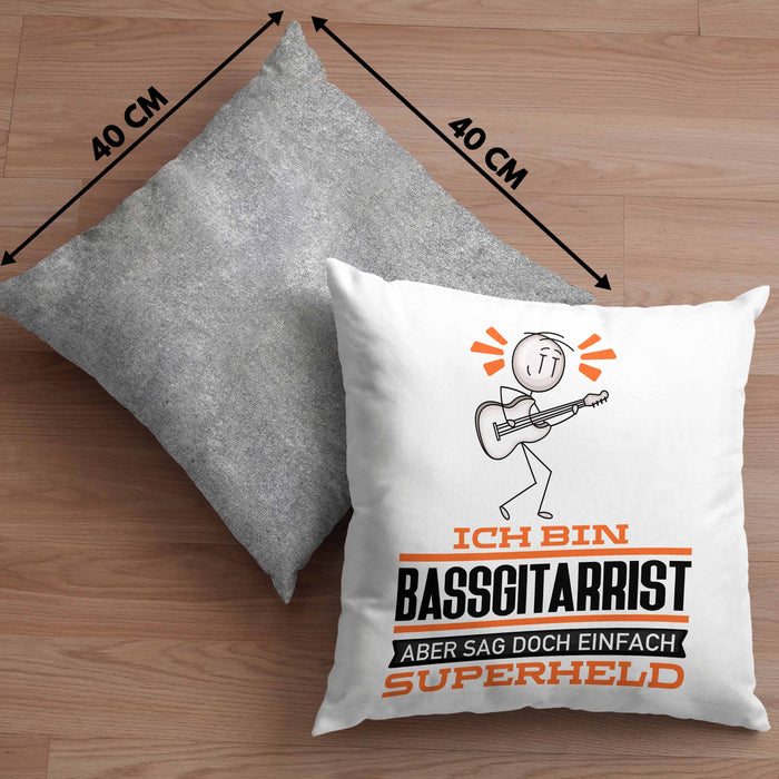 Bassgitarrist Geschenk Kissen mit Füllung 40x40 Ich Bin Bassgitarrist Aber Sag Doch Einfach Superheld Lustige Geschenkdiee für Bassgitarrist (Grau) Grau Trendation