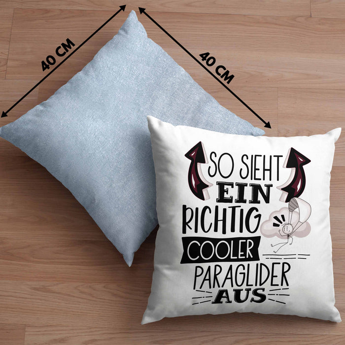 So Sieht Ein Richtig Cooler Paraglider Aus Geschenk Kissen mit Füllung 40x40 Lustiger Spruch Geschenkidee (Grau) Blau Trendation