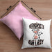 Lustige Kissen mit Füllung 40x40 Geschenk Frauen "Verrückte Kuhlady" Bauernhof Bäuerin (Grau) Rosa Trendation