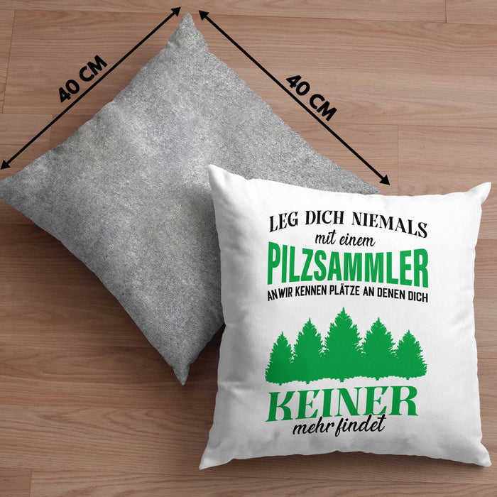 Pilzsammler Geschenk Kissen mit Füllung 40x40 Pilze Sammeln Geschenkidee Pilzsucher Pilzliebhaber Lustig (Grau) Grau Trendation