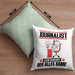 Journalist Kissen mit Füllung 40x40 Geschenk für Journalist Der Mann Der Alles Kann Geschenkidee zum Geburtstag (Grau) Grün Trendation