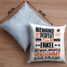 Enkel Geschenk Kissen mit Füllung 40x40 Lustige Geschenkidee für Enkel Geburtstag Niemand Ist Perfekt Aber Als Enkel Ist Man Nah Dran (Grau) Blau Trendation