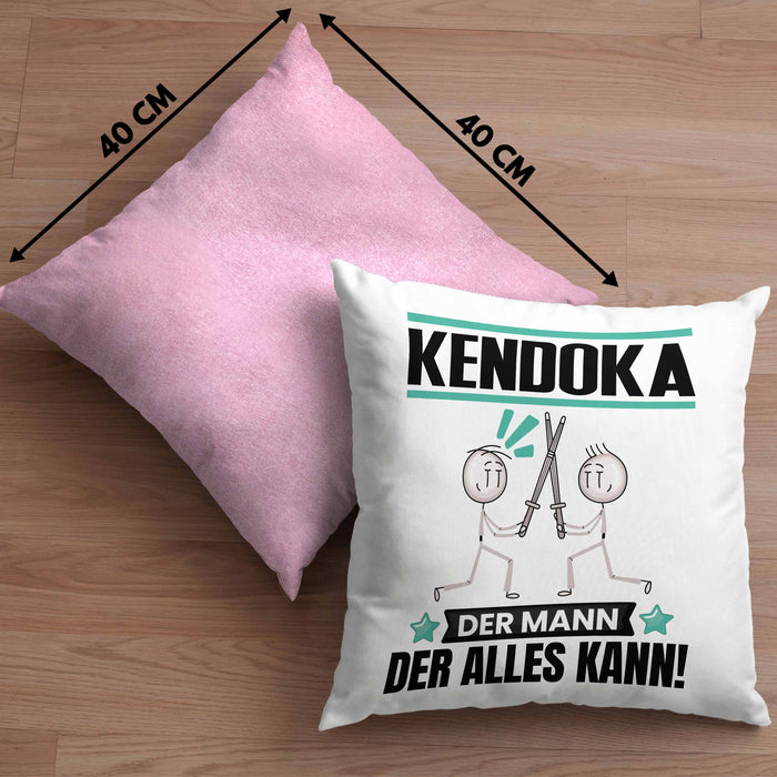 Kendoka Kissen mit Füllung 40x40 Geschenk für Kendoka Der Mann Der Alles Kann Geschenkidee zum Geburtstag (Grau) Rosa Trendation