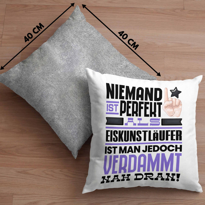 Eiskunstläufer Geschenk Kissen mit Füllung 40x40 Lustige Geschenkidee für Eiskunstläufer Geburtstag Niemand Ist Perfekt Aber Als Eiskunstläufer Ist Man Nah Dran (Grau) Grau Trendation