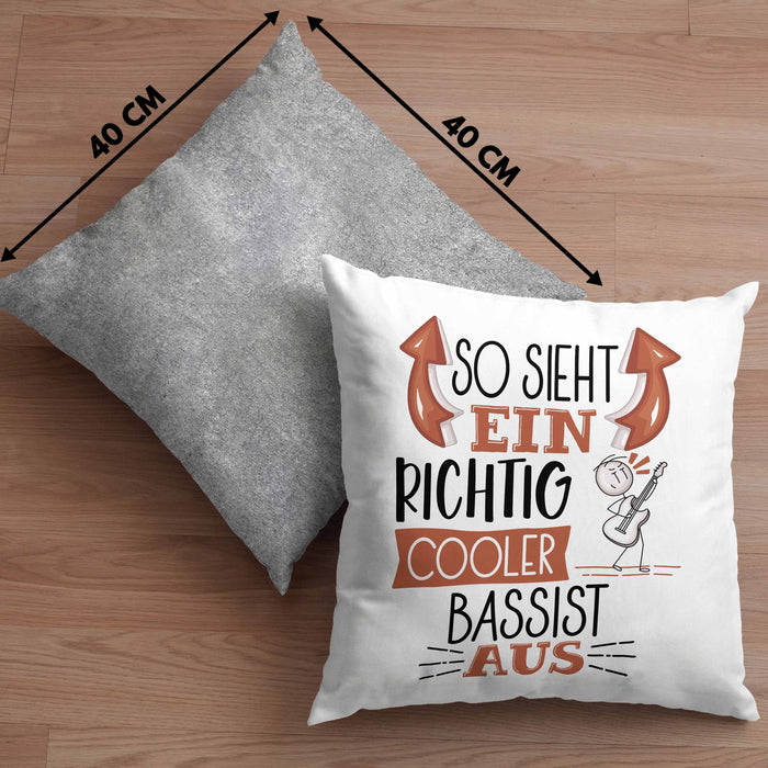 So Sieht Ein Richtig Cooler Bassist Aus Kissen mit Füllung 40x40 Geschenk für Bassist Geburtstag Geschenkdiee (Grau) Grau Trendation