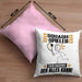 Squash-Spieler Kissen mit Füllung 40x40 Geschenk für Squash-Spieler Der Mann Der Alles Kann Geschenkidee zum Geburtstag (Grau) Rosa Trendation
