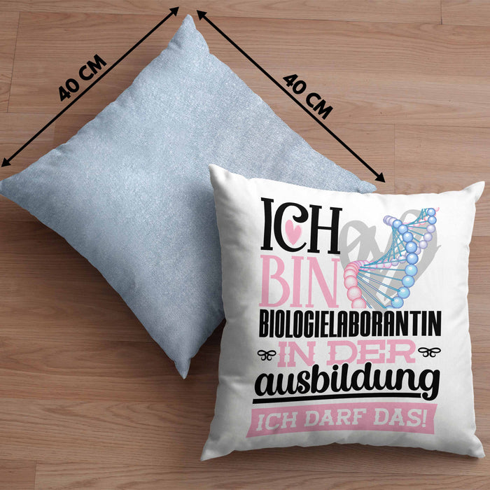 Biologielaborantin Ausbildung Start Geschenk Kissen mit Füllung 40x40 Ich Bin Biologielaborantin In Der Ausbildung Ich Darf Das Geschenkidee (Grau) Blau Trendation