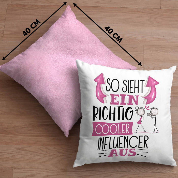 Influencer Kissen mit Füllung 40x40 Geschenk So Sieht Ein RIchtig Cooler Influencer Aus Geschenkidee Lustiger Spruch Geburtstag (Grau) Rosa Trendation
