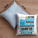 Surfer Geschenk Kissen mit Füllung 40x40 Lustiger Spruch Erheben Sie Sich Der Surfer Betritt den Raum (Grau) Blau Trendation